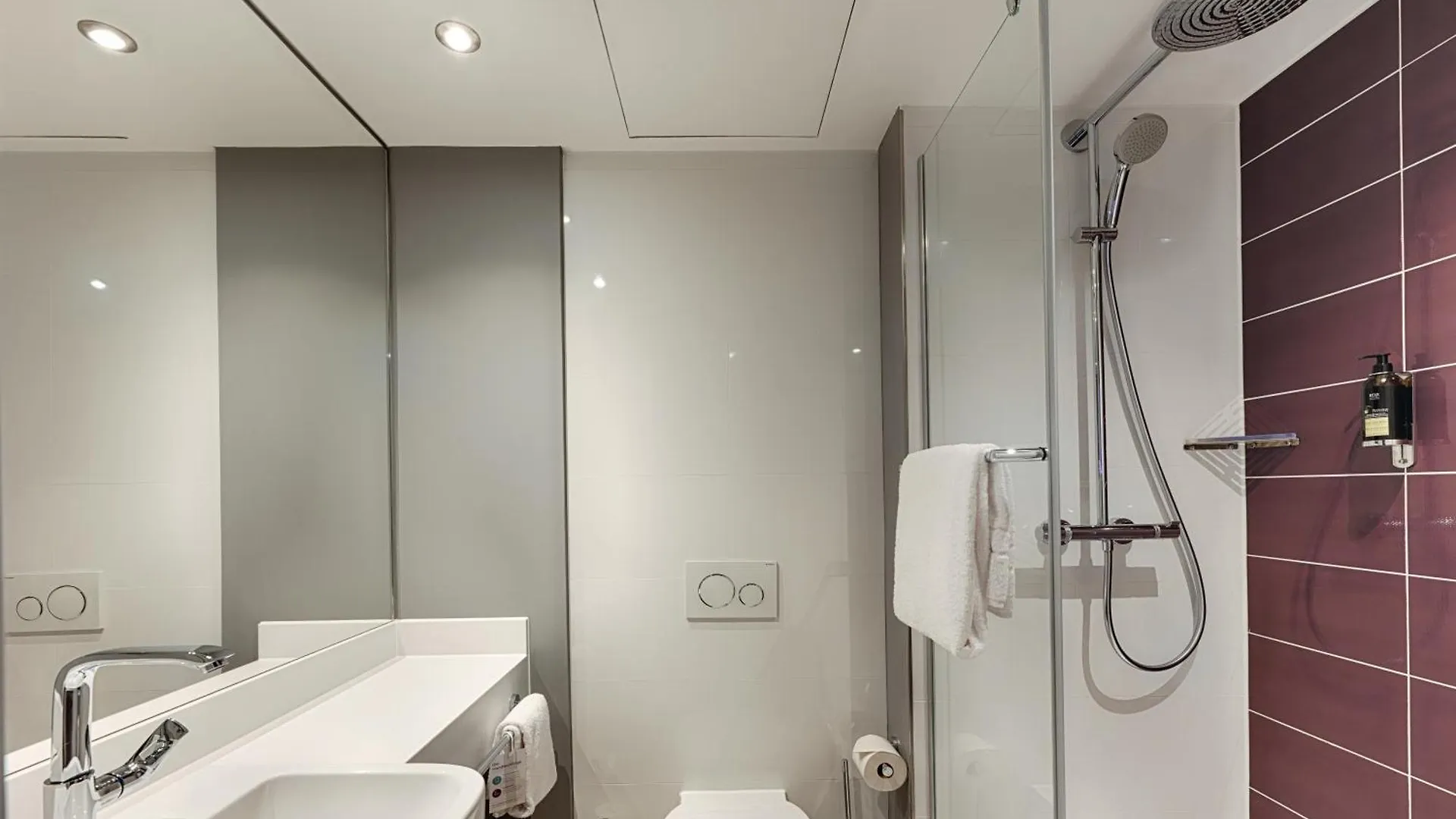 فندق Premier Inn Duesseldorf City Friedrichstadt