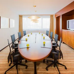 Courtyard By Marriott Hafen Hotel